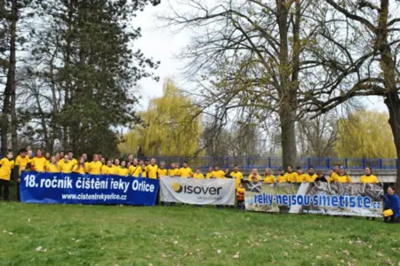 Isover podporuje čištění Přírodního parku Orlice
