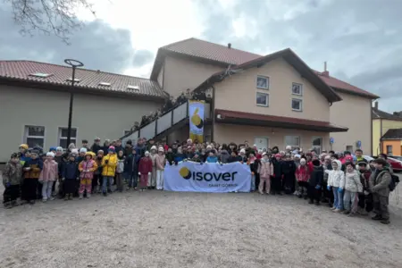 Isover v Častolovicích se zapojil do akce „Ukliďme Česko“