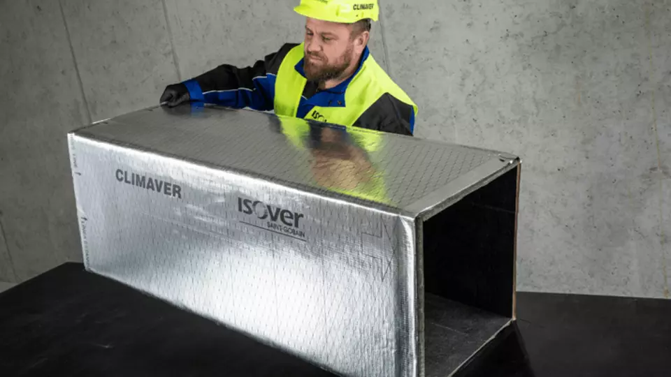 Jednotlivé přímé kusy potrubí CLIMAVER® spojíme na P + D.